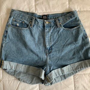 BDG Mom High Rise Shorts
